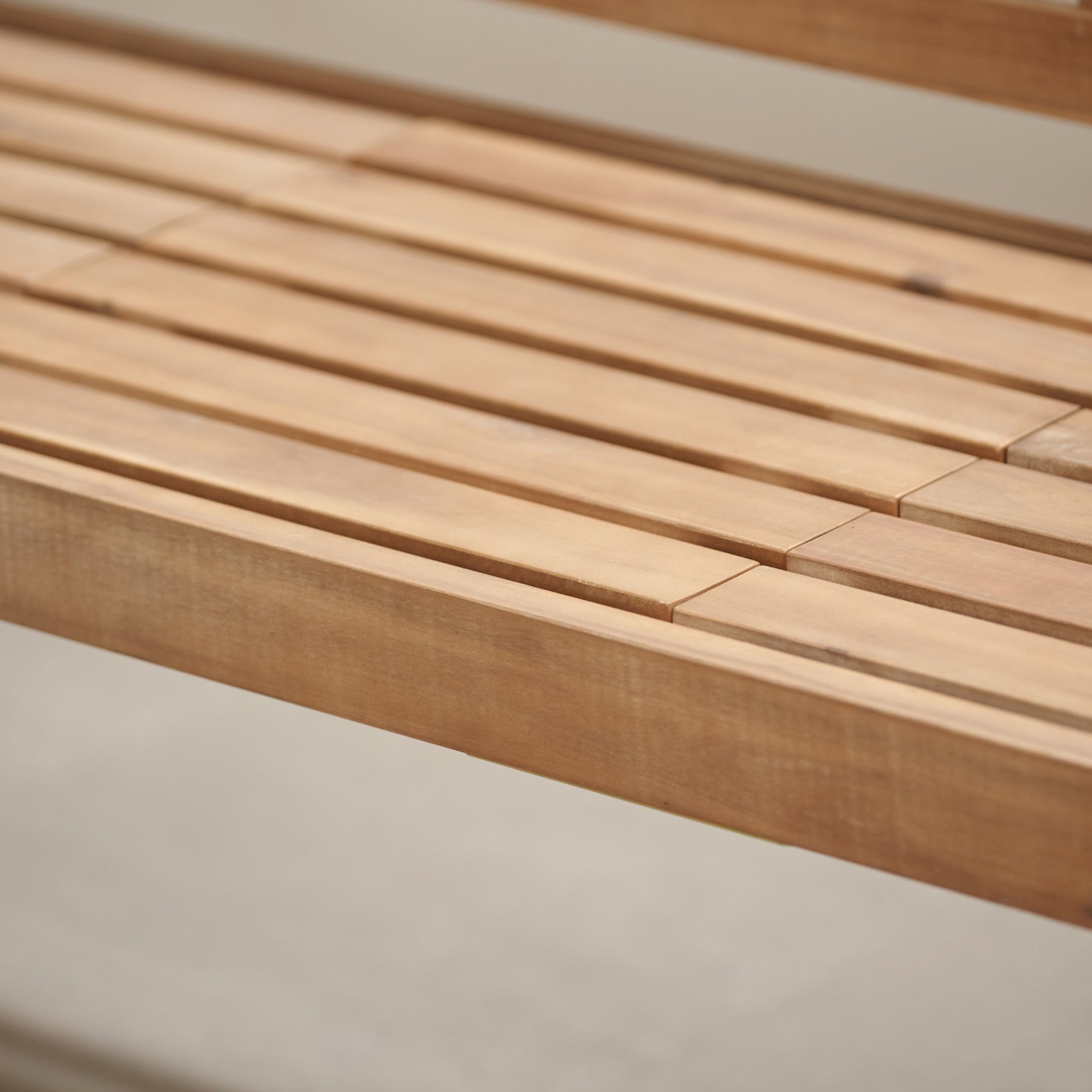 Richmond Outdoor Bench with Pop Up Table