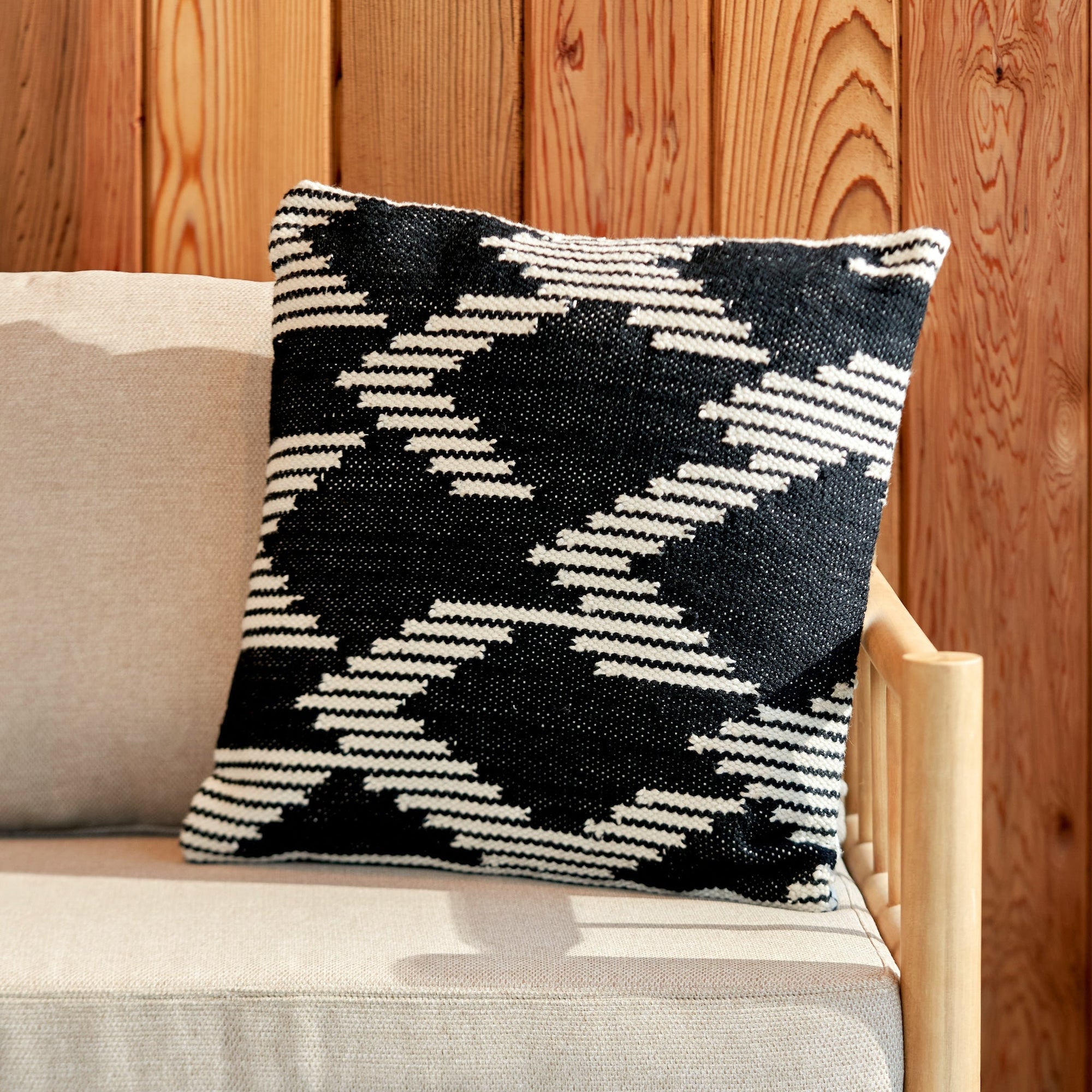 Outdoor Black and White Chevron Design Scatter Cushion