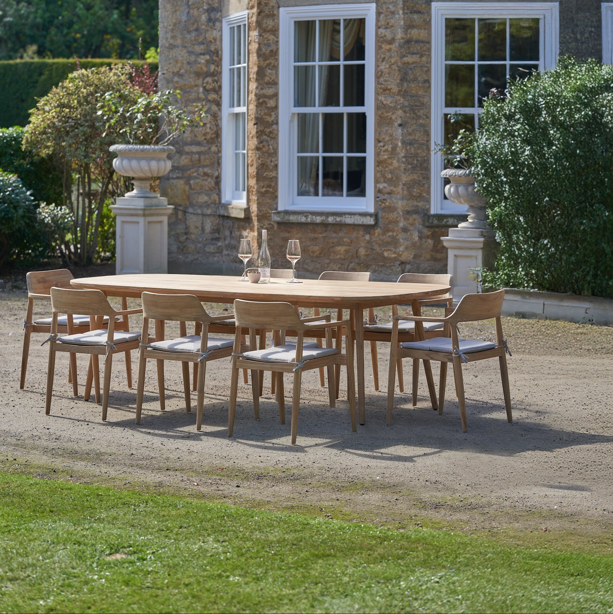 Salita Outdoor 8 Seater Dining Set